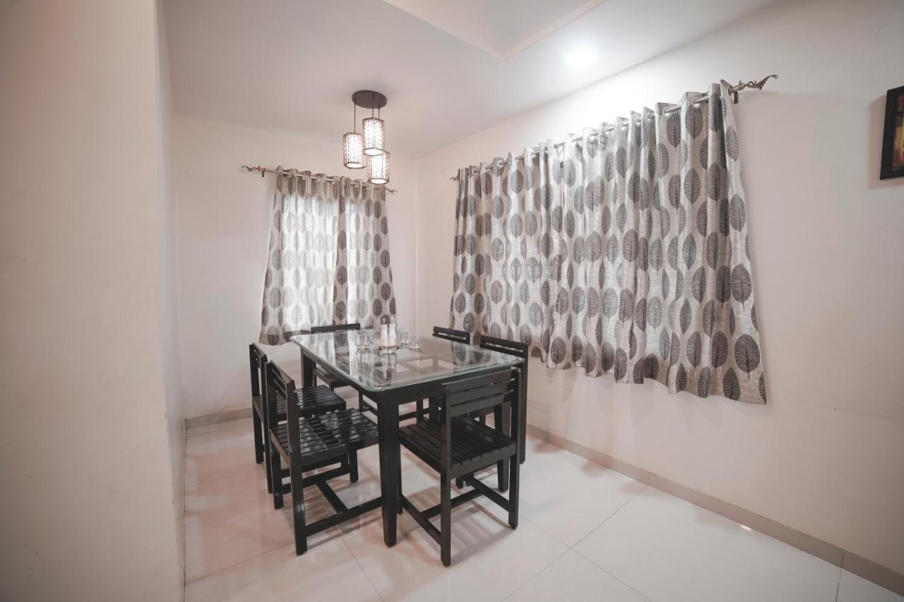 Highgarden Villa มหาบาเลชวาร์ ภายนอก รูปภาพ